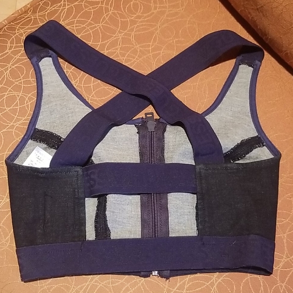 GUESS Bandage Top - Picture 2 of 8